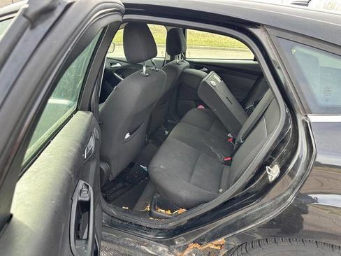 Used 2012 Ford Focus SEL image 24