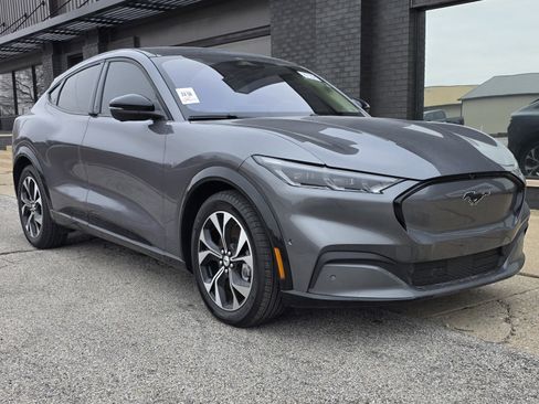 Used 2023 Ford Mustang Mach-E Premium image 3