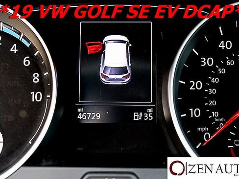 Used 2019 Volkswagen e-Golf SE w/ Driver Assistance Package image 17