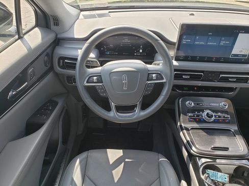 Used 2021 Lincoln Nautilus Reserve w/ Equipment Group 201A AWD/4WD image 17