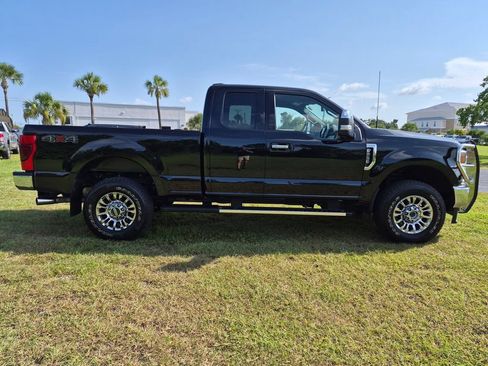 Used 2022 Ford F250 Lariat w/ Chrome Package AWD/4WD image 4
