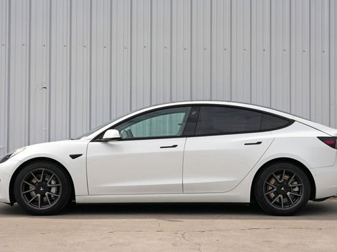 Used 2021 Tesla Model 3 Long Range image 9