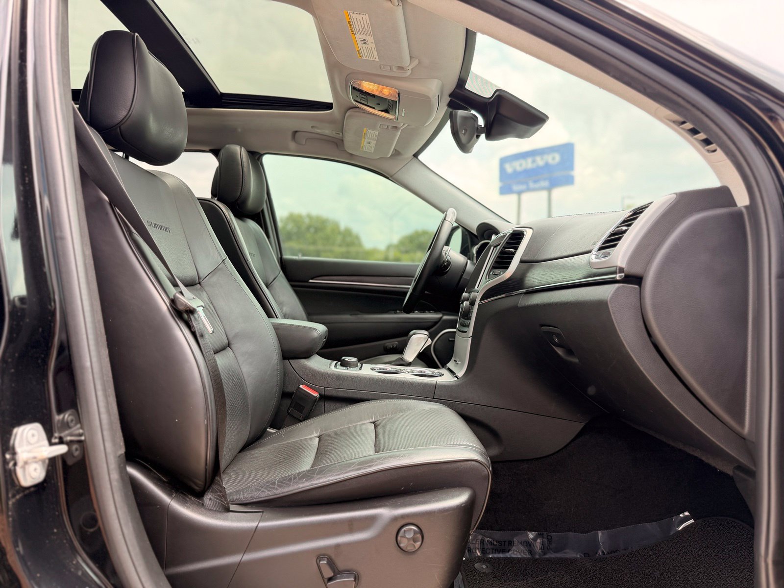 Used 2018 Jeep Grand Cherokee Summit w/ Platinum Series Group AWD/4WD image 40
