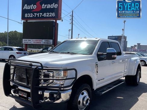Used 2020 Ford F350 XLT w/ XLT Premium Package AWD/4WD image 1
