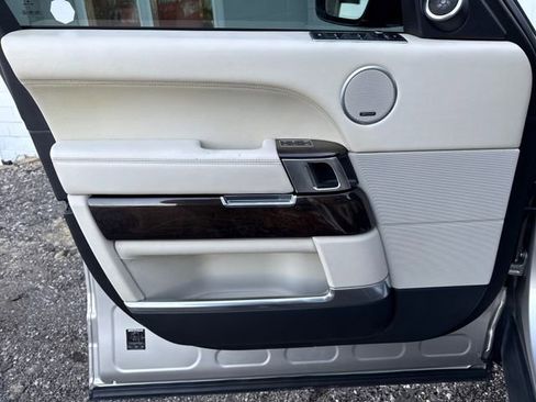 Used 2015 Land Rover Range Rover Autobiography AWD/4WD image 21