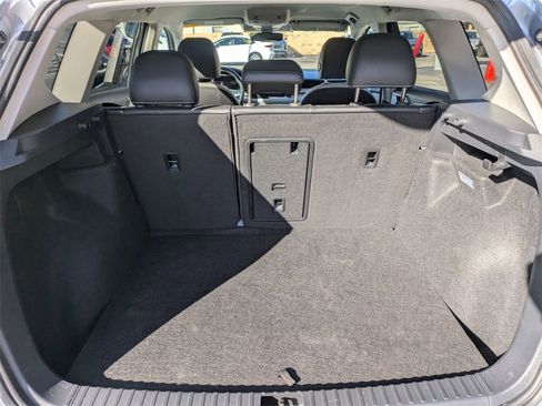 Used 2025 Volkswagen Taos SE image 28