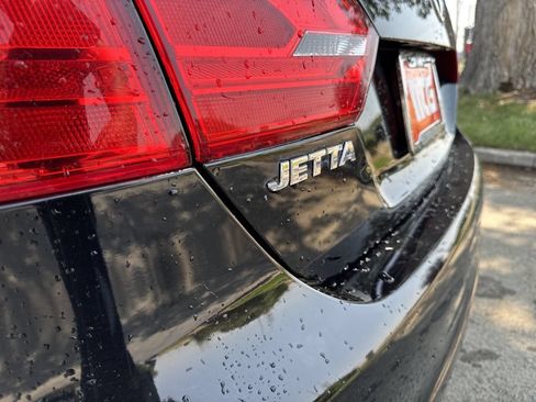 Used 2013 Volkswagen Jetta S FWD image 19