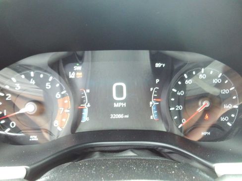 Used 2025 Jeep Compass Limited AWD/4WD image 9