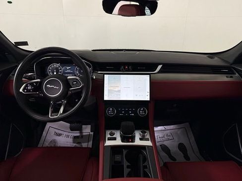 New 2026 Jaguar F-PACE R-Dynamic S image 22