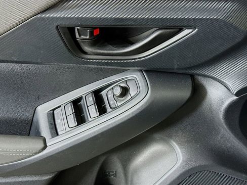 Certified 2025 Subaru Crosstrek 2.0i Premium image 23