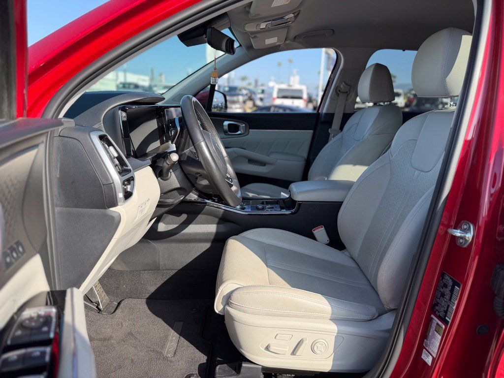 Used 2023 Kia Sorento SX Prestige AWD/4WD image 5