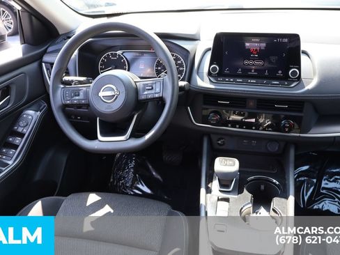 Used 2024 Nissan Rogue SV FWD image 26