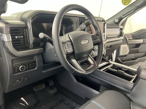 Used 2026 Ford F350 Platinum w/ Tremor Off-Road Package AWD/4WD image 11