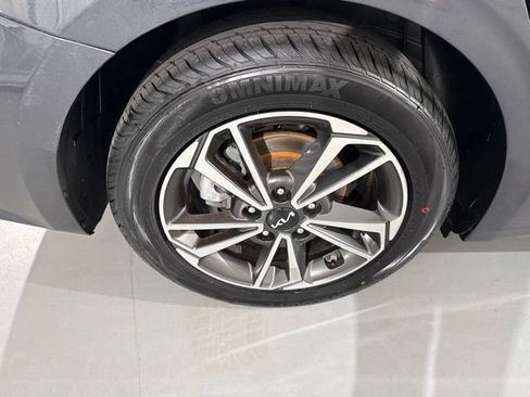 Used 2023 Kia Forte LXS FWD image 12