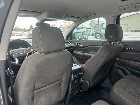 Used 2019 GMC Acadia SLE image 22