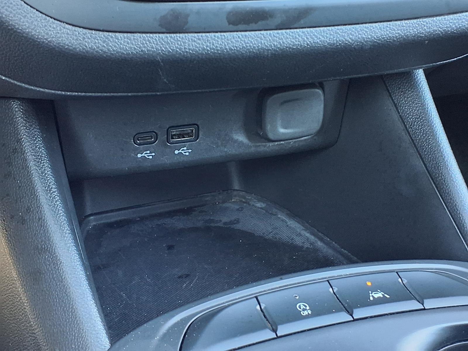 Used 2026 Buick Envista Preferred FWD image 12
