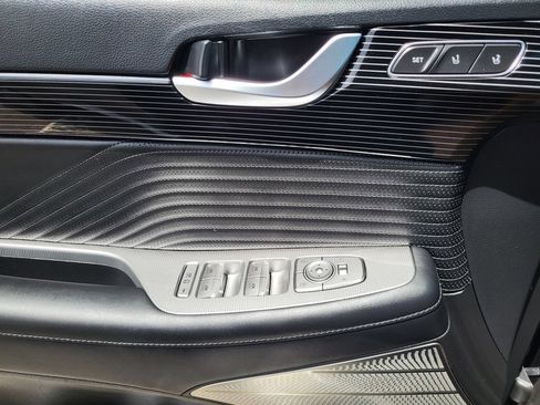 Used 2024 Hyundai Palisade Calligraphy FWD image 17