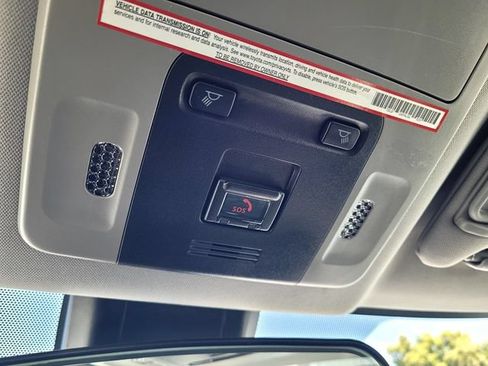 Used 2021 Toyota Camry SE FWD image 18
