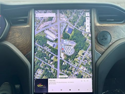 Used 2020 Tesla Model X Long Range AWD/4WD image 10