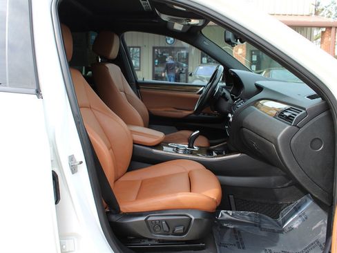 Used 2016 BMW X4 M40i image 16