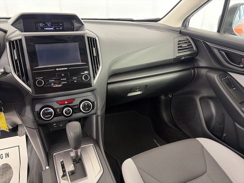 Used 2020 Subaru Crosstrek 2.0i AWD/4WD image 4