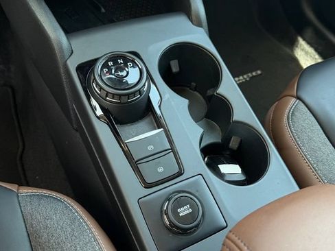 Used 2024 Ford Bronco Sport Outer Banks w/ Tech Package AWD/4WD image 18