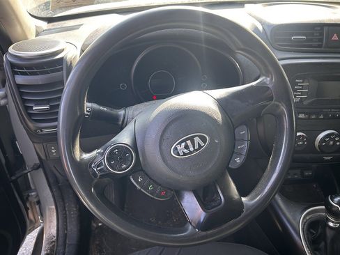 Used 2015 Kia Soul image 11