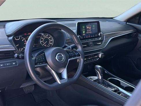 Used 2022 Nissan Altima 2.5 Platinum image 22