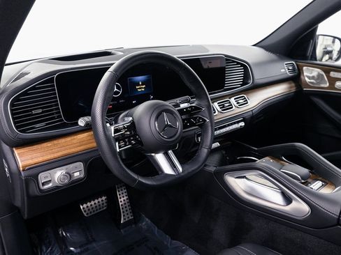 Certified 2026 Mercedes-Benz GLS 450 GLS 450 image 9