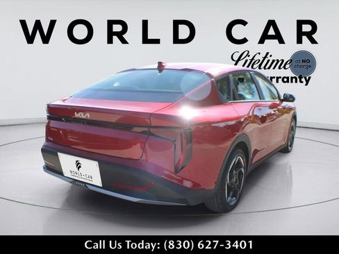 New 2025 Kia K4 GT-Line Turbo FWD image 3