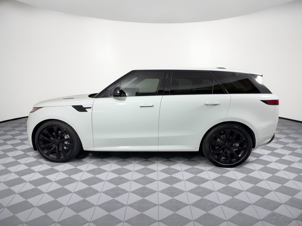 New 2026 Land Rover Range Rover Sport Dynamic SE AWD/4WD image 2