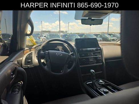 Used 2023 INFINITI QX80 Premium Select w/ Cargo Package AWD/4WD image 7