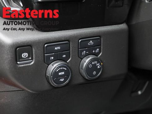 Used 2023 Chevrolet Silverado 1500 LT AWD/4WD image 22