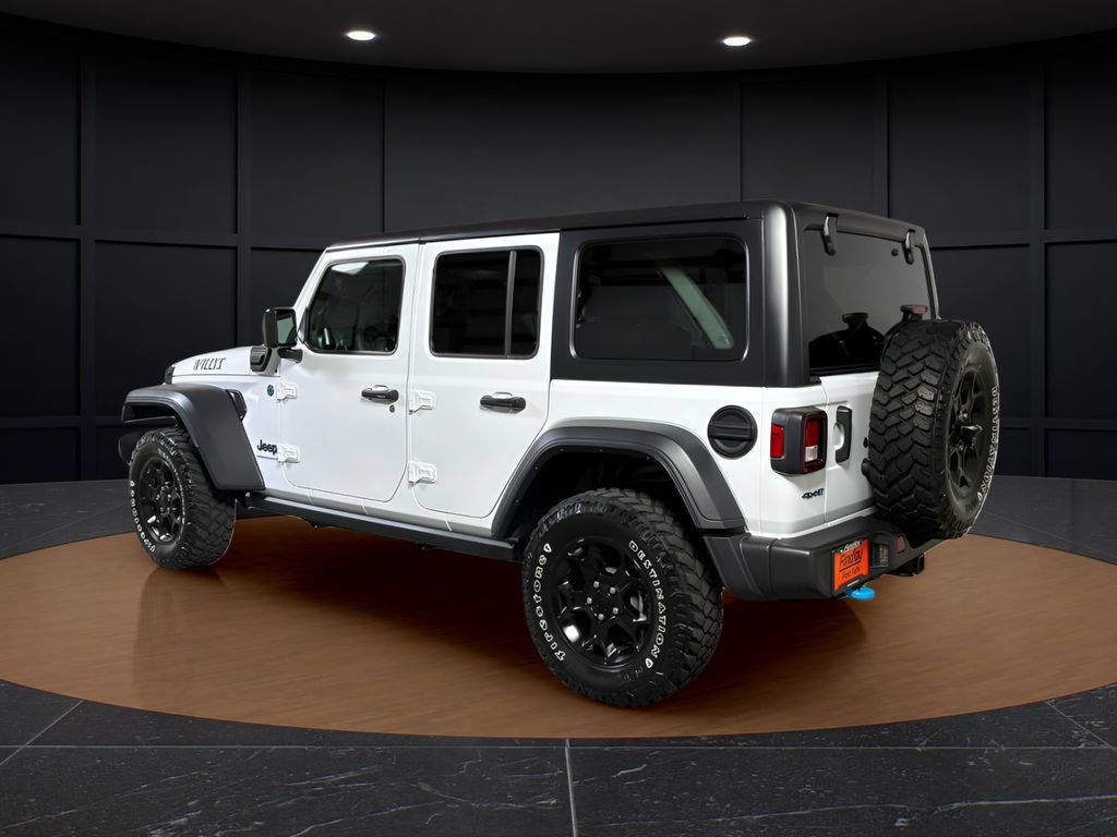 Used 2023 Jeep Wrangler Unlimited w/ Cold Weather Group AWD/4WD image 3
