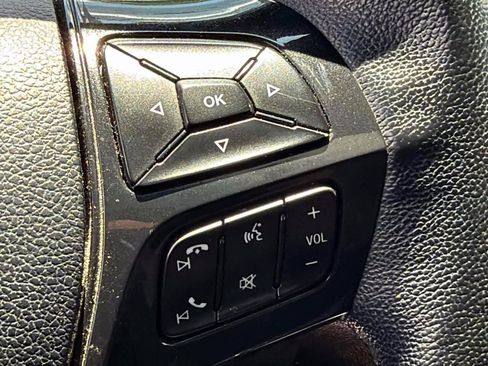 Used 2018 Ford Explorer XLT w/ Equipment Group 201A AWD/4WD image 20