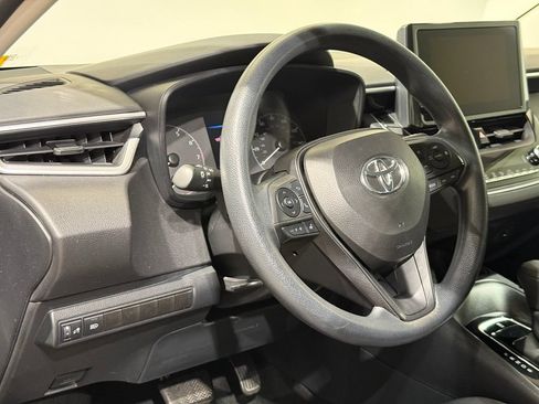 Used 2024 Toyota Corolla LE FWD image 16