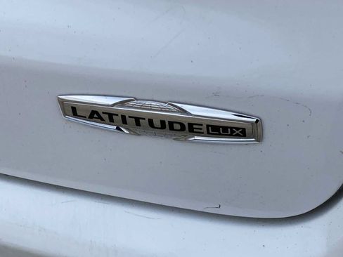 Certified 2022 Jeep Compass Latitude AWD/4WD image 25