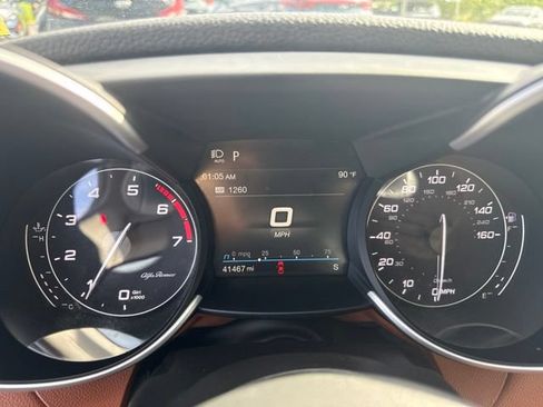 Used 2020 Alfa Romeo Giulia AWD w/ Cold Weather Package image 20