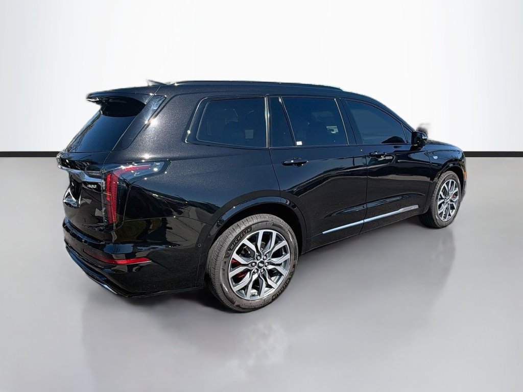 Used 2024 Cadillac XT6 Sport w/ Technology Package AWD/4WD image 5