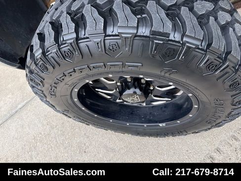 Used 2014 RAM 2500 Tradesman w/ Chrome Appearance Group image 3