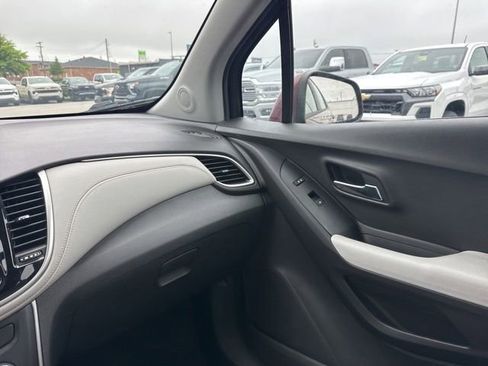 Used 2017 Chevrolet Trax LS FWD image 26