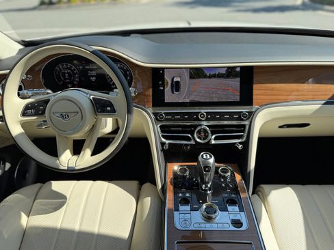 New 2026 Bentley Flying Spur Plug-In Hybrid AWD/4WD image 22