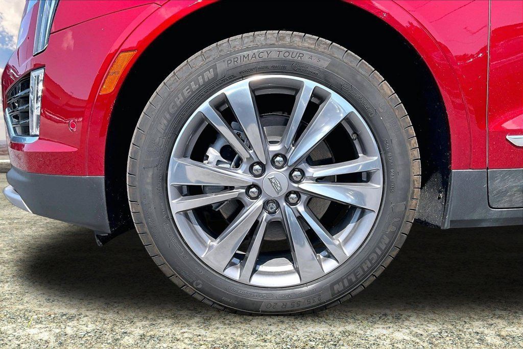 Certified 2026 Cadillac XT5 Premium Luxury w/ Driver Assist Package AWD/4WD image 34
