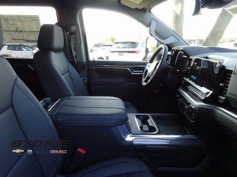 New 2026 Chevrolet Silverado 2500 LTZ w/ LTZ Premium Package image 17