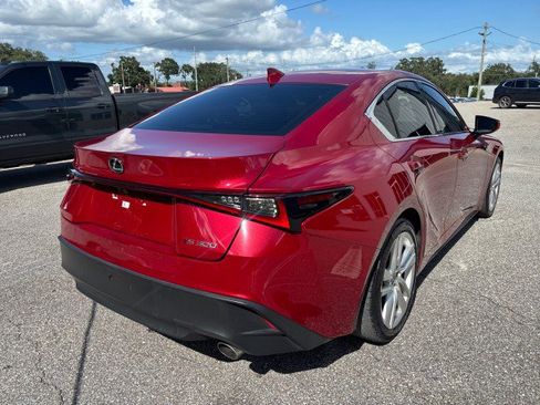Used 2022 Lexus IS 300 image 9