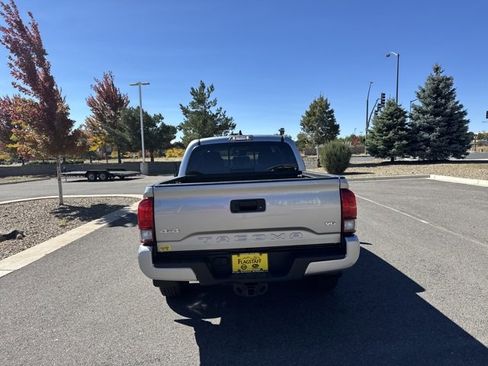 Used 2023 Toyota Tacoma SR5 w/ Technology Package image 4