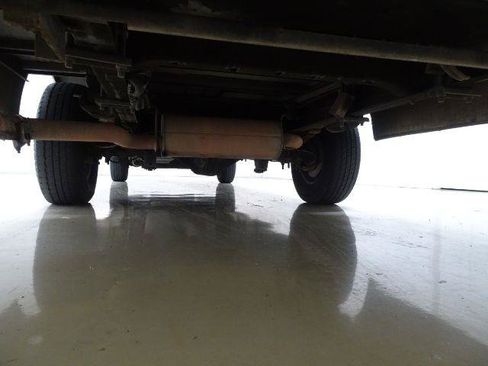 Used 2017 Chevrolet Express 3500 RWD image 11