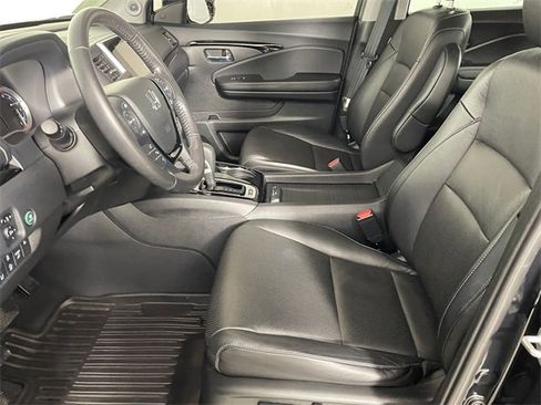 Certified 2018 Honda Ridgeline RTL-E image 2