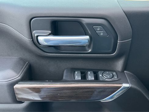 Used 2022 Chevrolet Silverado 2500 LT image 31