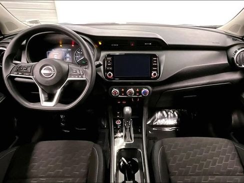 Used 2023 Nissan Kicks SV FWD image 18